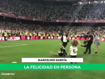 La 'brutal entrada' de Gabriel Paulista a Marcelino tras ganar la Copa del Rey La 'brutal entrada' de Gabriel Paulista a Marcelino tras ganar la Copa del Rey