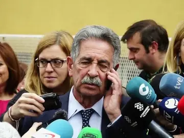 Revilla recibe la llamada de su medico Revilla recibe la llamada de su medico