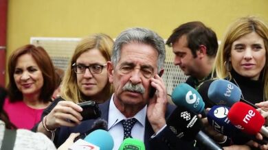 Revilla recibe la llamada de su medico 