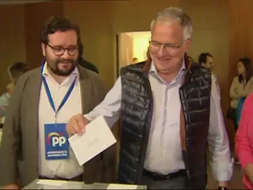 El candidato del PP al ayuntamiento de Barcelona espera un gobierno municipal de pactos y muy repartido El candidato del PP al ayuntamiento de Barcelona espera un gobierno municipal de pactos y muy repartido