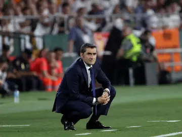 Ernesto Valverde, en la banda del Villamarín Ernesto Valverde, en la banda del Villamarín