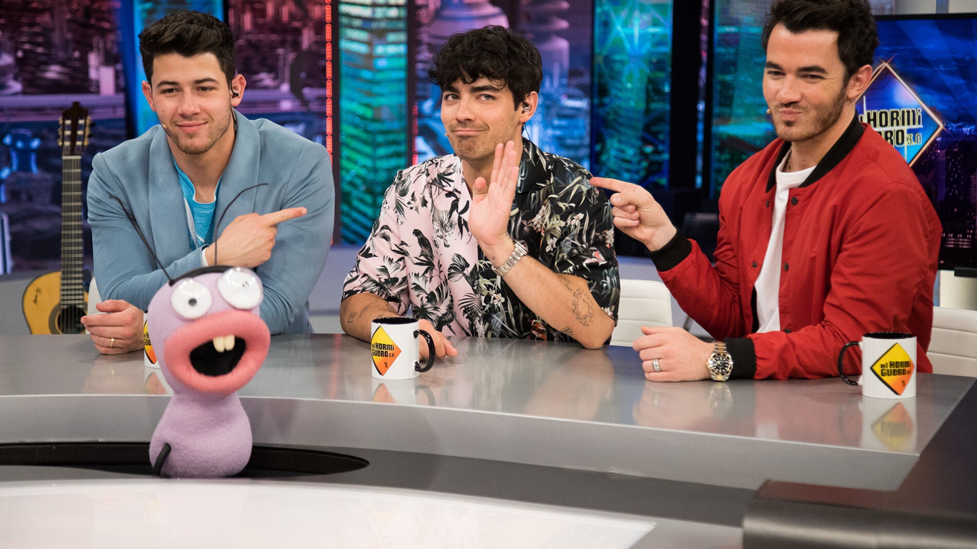 Los secretos más ocultos de los Jonas Brothers salen a la luz con Trancas y Barrancas en 'El Hormiguero 3.0'