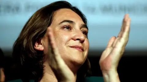 Ada Colau ante los medios Ada Colau ante los medios