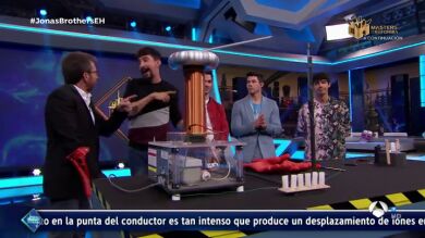 La ciencia completa de Marron con los Jonas Brothers en 'El Hormiguero 3.0'