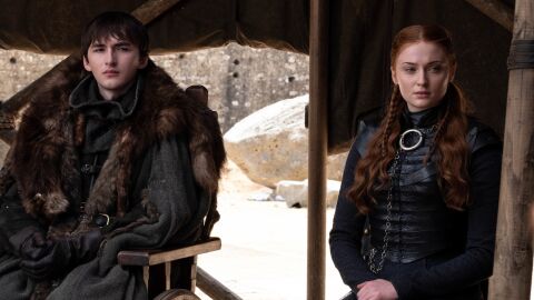 Isaac Hempstead-Wright y Sophie Turner en 'Juego de Tronos'