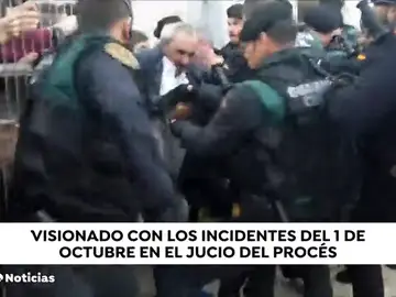 El tribunal visiona las imágenes de los enfrentamientos del 1-O El tribunal visiona las imágenes de los enfrentamientos del 1-O