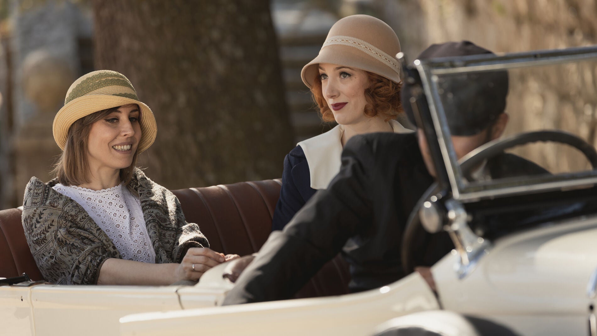 Adela e Irene, camino de la venganza de Francisca 