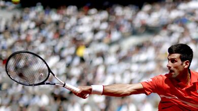 Djokovic pasa por encima de Zverev y se verá en semifinales contra Thiem