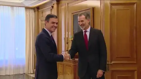 Pedro Sánchez acude a la Zarzuela para la ronda de consultas con Felipe VI Pedro Sánchez acude a la Zarzuela para la ronda de consultas con Felipe VI