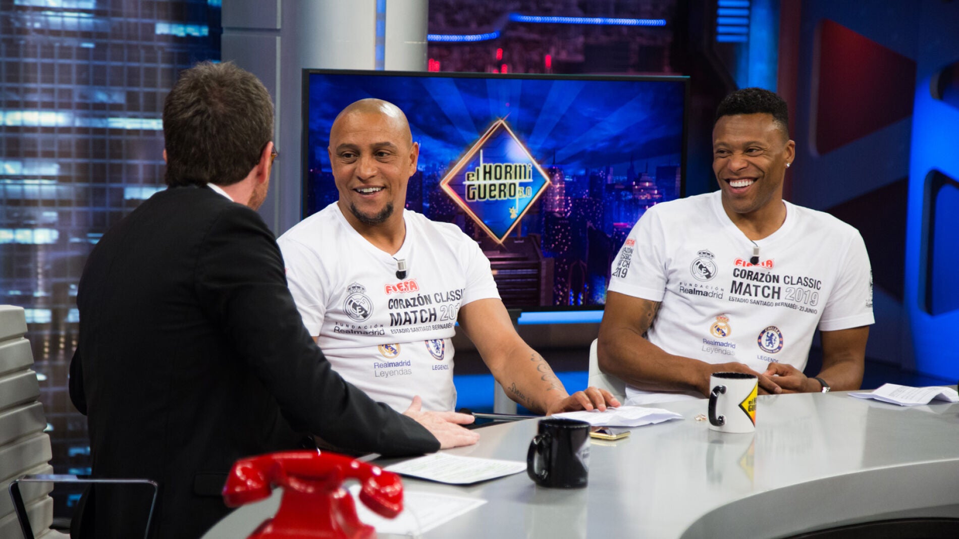 El vacile de Julio Baptista a Roberto Carlos en 'El Hormiguero 3.0' por la edad