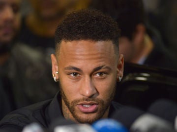 Neymar declara ante los medios de comunicación