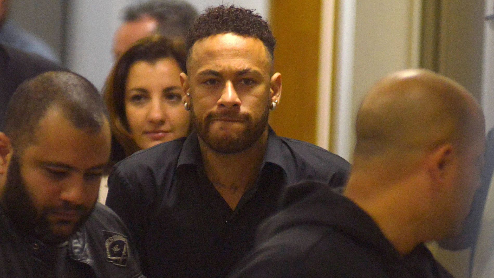 Neymar, en los juzgados Neymar, en los juzgados