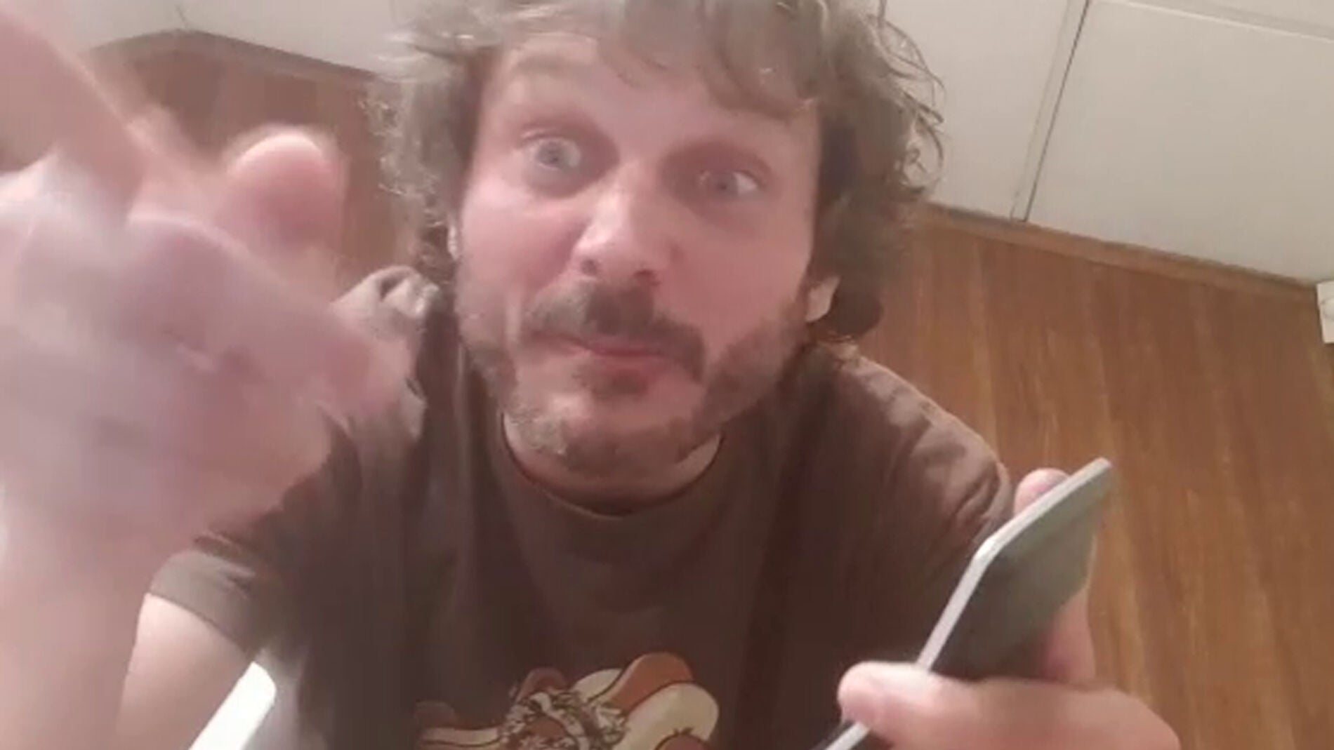 Salva Reina se despide de 'All&iacute; abajo'