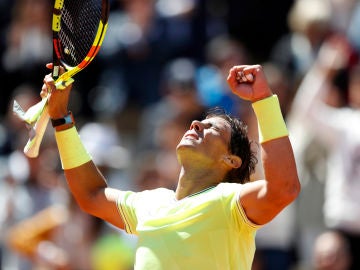 Rafa Nadal celebra su victoria contra Federer