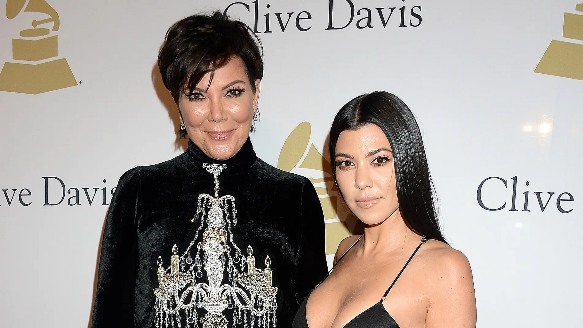 Kourtney Kardashian, junto a su madre Kris Jenner