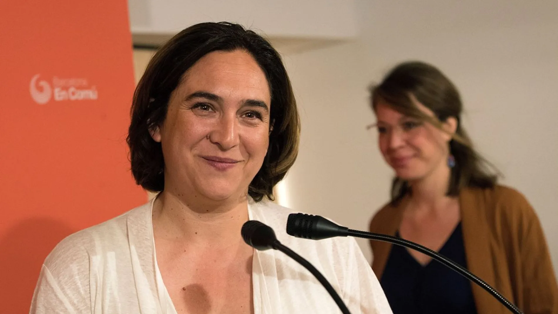 Imagen de Ada Colau en rueda de prensa Imagen de Ada Colau en rueda de prensa