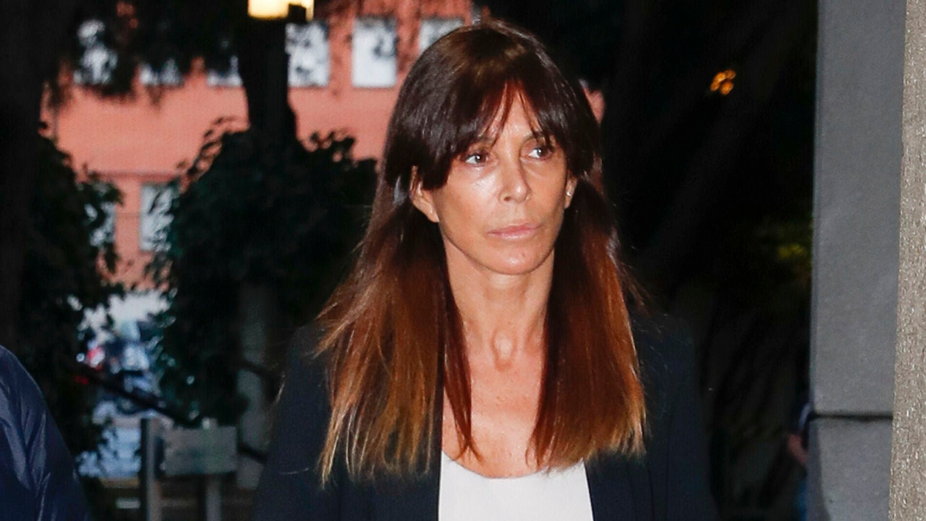 Lydia Bosch en el tanatorio tras el fallecimiento de Chicho Ibáñez