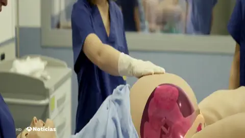 Una universidad madrileña utiliza un hospital de simulación para que los alumnos hagan sus prácticas Una universidad madrileña utiliza un hospital de simulación para que los alumnos hagan sus prácticas
