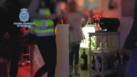 Liberadas ocho mujeres que estaban siendo explotadas sexualmente en un chalé en Marbella Liberadas ocho mujeres que estaban siendo explotadas sexualmente en un chalé en Marbella