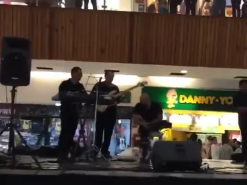 La banda de música tocando La banda de música tocando
