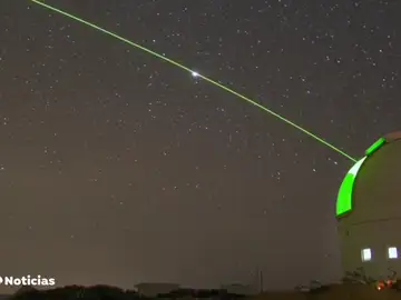Con un láser Canarias consigue eliminar los millones de basura que orbitan alrededor de la Tierra Con un láser Canarias consigue eliminar los millones de basura que orbitan alrededor de la Tierra