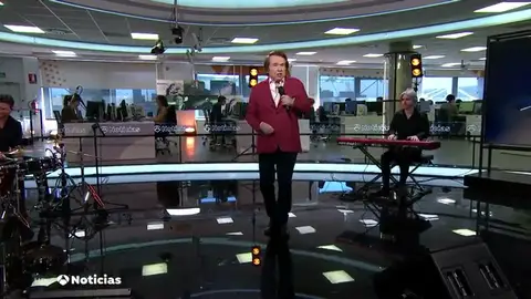 REEMPLAZO | Actuación completa de Raphael durante el informativo de Antena 3 Noticias REEMPLAZO | Actuación completa de Raphael durante el informativo de Antena 3 Noticias