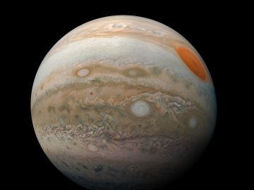 Júpiter captado por la sonda espacial Juno