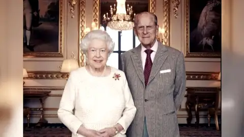 Felipe de Edimburgo cumple 98 años a la sombra de la reina Isabel II Felipe de Edimburgo cumple 98 años a la sombra de la reina Isabel II