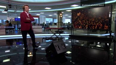 Raphael, en su visita a 'La música es noticia': 