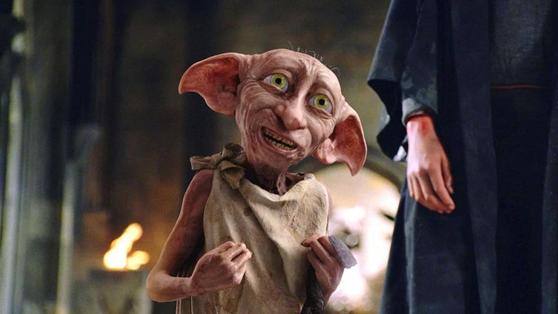 Dobby Esta Vivo Los Fans De Harry Potter Estan Alucinando Al Creer Ver Al Elfo En La Vida Real En Este Video Dobby Esta Vivo Los Fans De Harry Potter Estan Alucinando Al Creer Ver Al Elfo En La Vida Real En Este Video