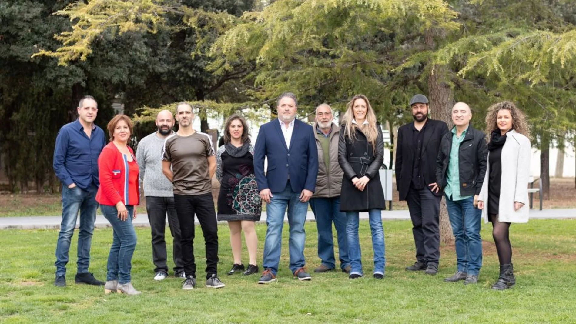 Gabriel Tomás con el resto de la formación de Esquerra Unida en Muro de Alcoy Gabriel Tomás con el resto de la formación de Esquerra Unida en Muro de Alcoy