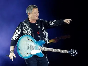 Alejandro Sanz durante el concierto que ha ofrecido en RCDE Stadium del Prat de Llobregat, en Barcelona. Alejandro Sanz durante el concierto que ha ofrecido en RCDE Stadium del Prat de Llobregat, en Barcelona.