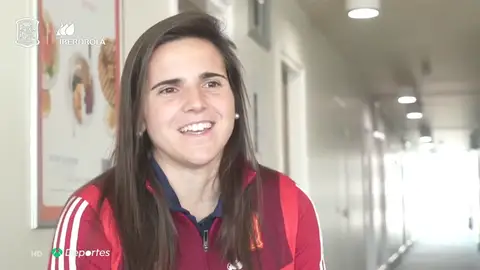 La historia de la internacional Andrea Pereira y su lucha contra la diabetes: "Me dijeron que o me cuidaba o lo pasaría muy mal" La historia de la internacional Andrea Pereira y su lucha contra la diabetes: "Me dijeron que o me cuidaba o lo pasaría muy mal"