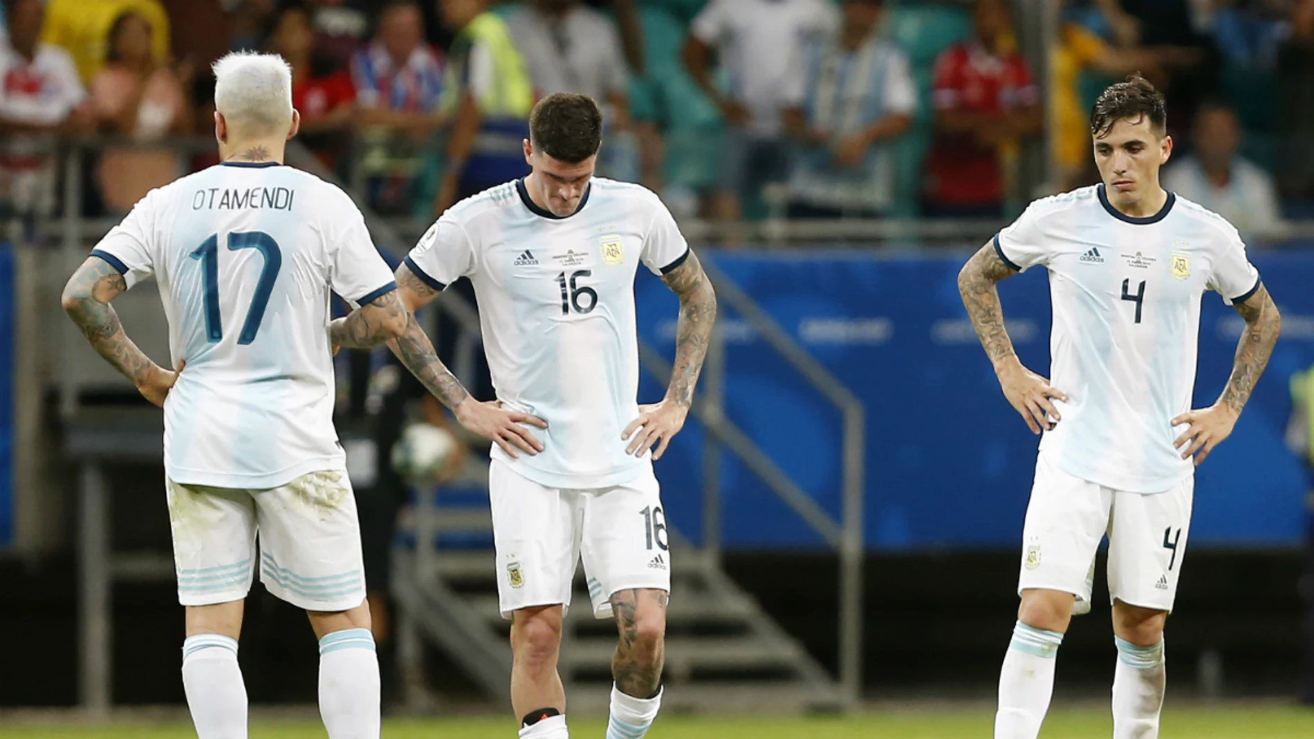 Los jugadores de Argentina, cabizbajos Los jugadores de Argentina, cabizbajos