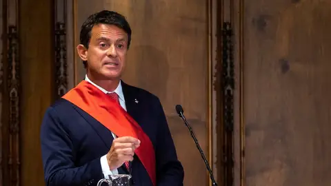 Manuel Valls en el Ayuntamiento de Barcelona Manuel Valls en el Ayuntamiento de Barcelona