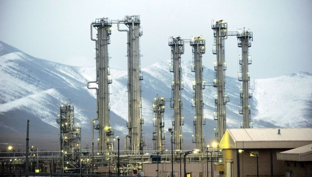  Imagen tomada el 15 de enero de 2011 que muestra el reactor de agua pesada de la ciudad de Arak