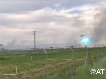 Un helicóptero choca con el tendido eléctrico mientras extinguía un incendio en Coreses (Zamora)