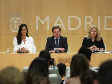 El alcalde de Madrid, José Luis Martínez-Almeida, y la vicelacaldesa, Begoña Villacís El alcalde de Madrid, José Luis Martínez-Almeida, y la vicelacaldesa, Begoña Villacís