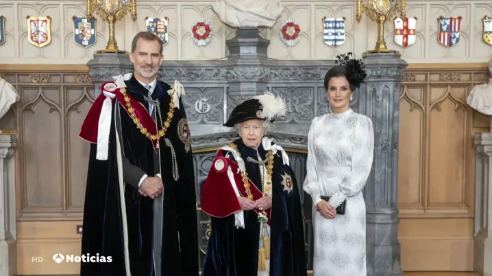 El Rey Felipe VI es investido caballero de la Orden de la Jarretera por la Reina Isabel II El Rey Felipe VI es investido caballero de la Orden de la Jarretera por la Reina Isabel II