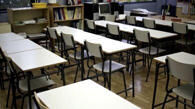 Cataluña aplaza sus oposiciones de educación después del verano por el coronavirus y Madrid las mantiene en junio de 2020