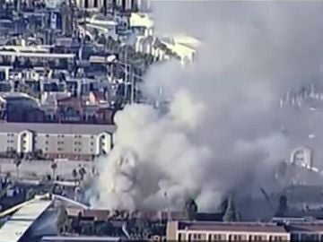 Incendio en un edificio de oficinas en Las Vegas