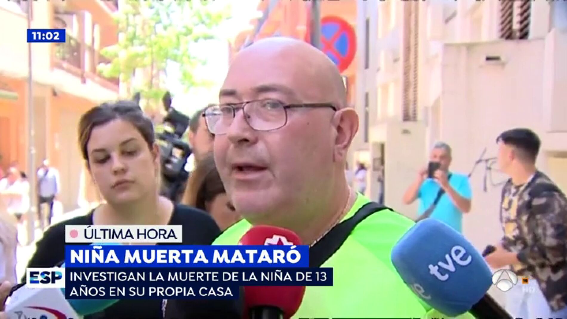 Ni&ntilde;a degollada en Matar&oacute; | Los vecinos escucharon gritos y un golpe muy fuerte en la casa
