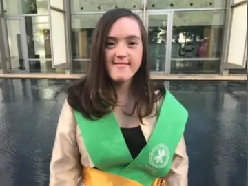 Blanca San Segundo tras graduarse Blanca San Segundo tras graduarse