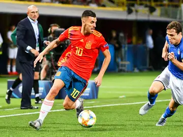 Ceballos, en acción ante Italia Ceballos, en acción ante Italia