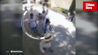 Captan en vídeo a unos carteristas intentando robar a turistas en el centro de Palma
