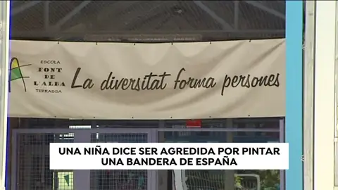Una niña dice ser agredida por su profesor por dibujar una bandera de España Una niña dice ser agredida por su profesor por dibujar una bandera de España