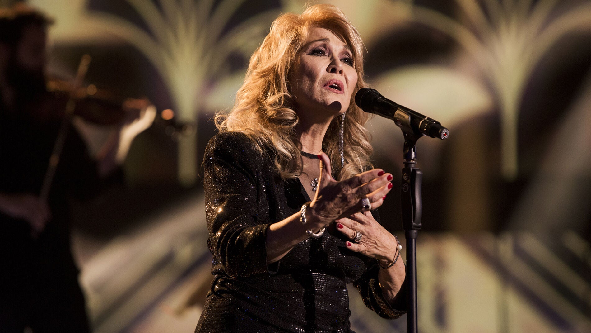 Semifinal: Helena Bianco canta &lsquo;Te extra&ntilde;o&rsquo; en &lsquo;La Voz Senior&rsquo;