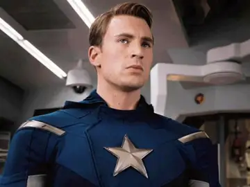 Chris Evans como Capitán América Chris Evans como Capitán América