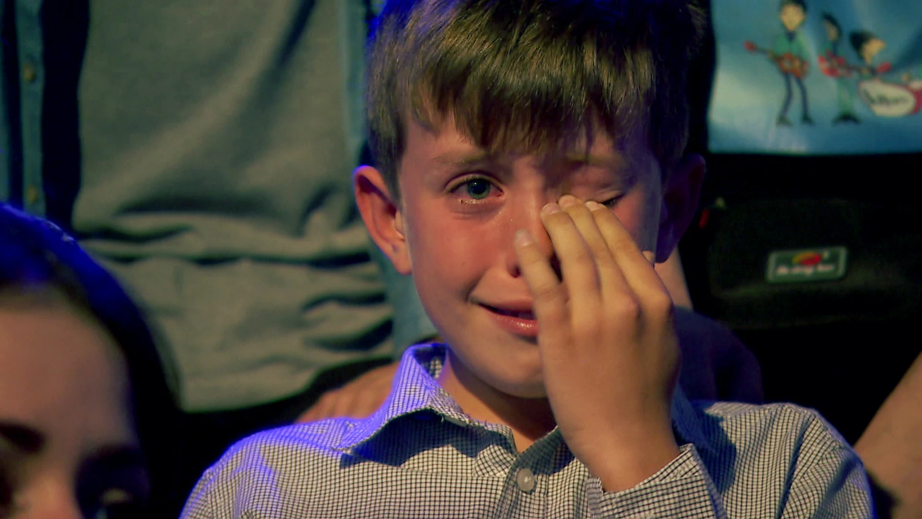 Semifinal: Las lágrimas desconsoladas del pequeño nieto de Juan Mena tras verlo actuar en ‘La Voz Senior’