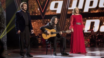 Semifinal: Ignacio Encinas y Blanca Villa cantan ‘Sevilla’ con Tomatito a la guitarra en la Semifinal de ‘La Voz Senior’